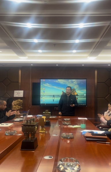 湖南欢迎光临888集团机电总经理的新年总带头讲话：跃马扬鞭，向着幸福美好往前冲！